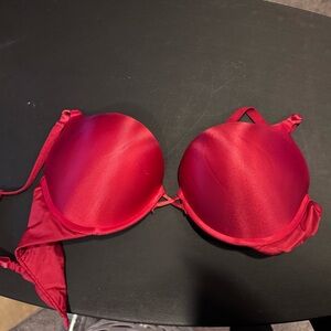 Victoria’s Secret Bombshell Push-Up Bra Red 36C